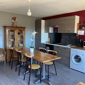 https://les-genets-du-sancy.hotels-rhonealpes.com